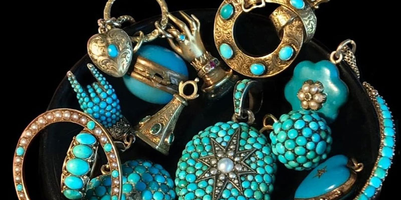 A Vision in Turquoise